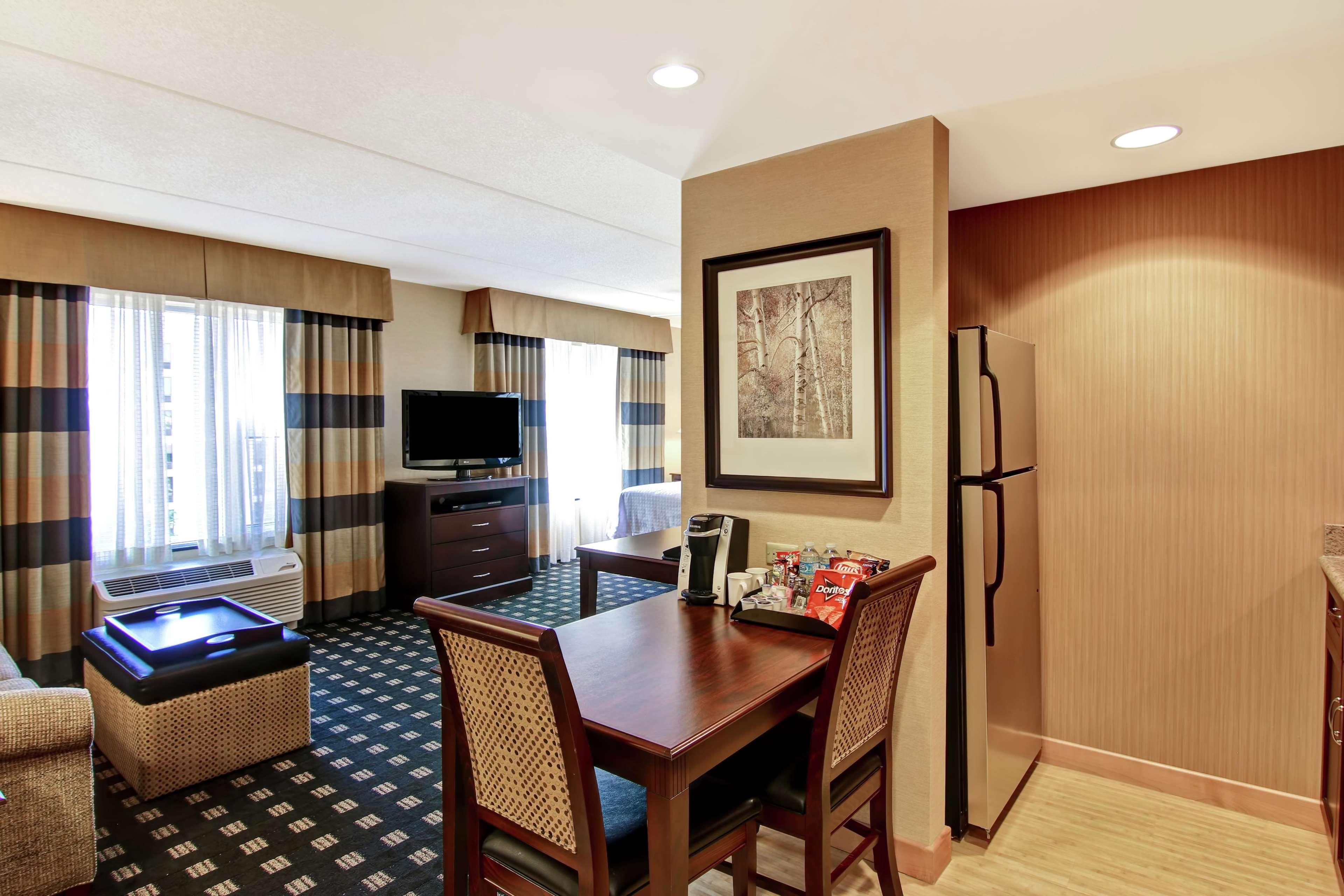 Homewood Suites By Hilton Toronto Airport Corporate Centre Kültér fotó